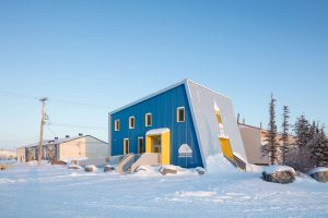 Polar Bears International House | Blouin Orzes architectes with Verne Reimer architecture